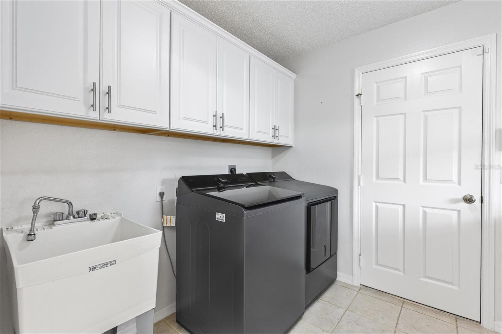 Image 29 of 45 For 515 Loma Paseo Drive