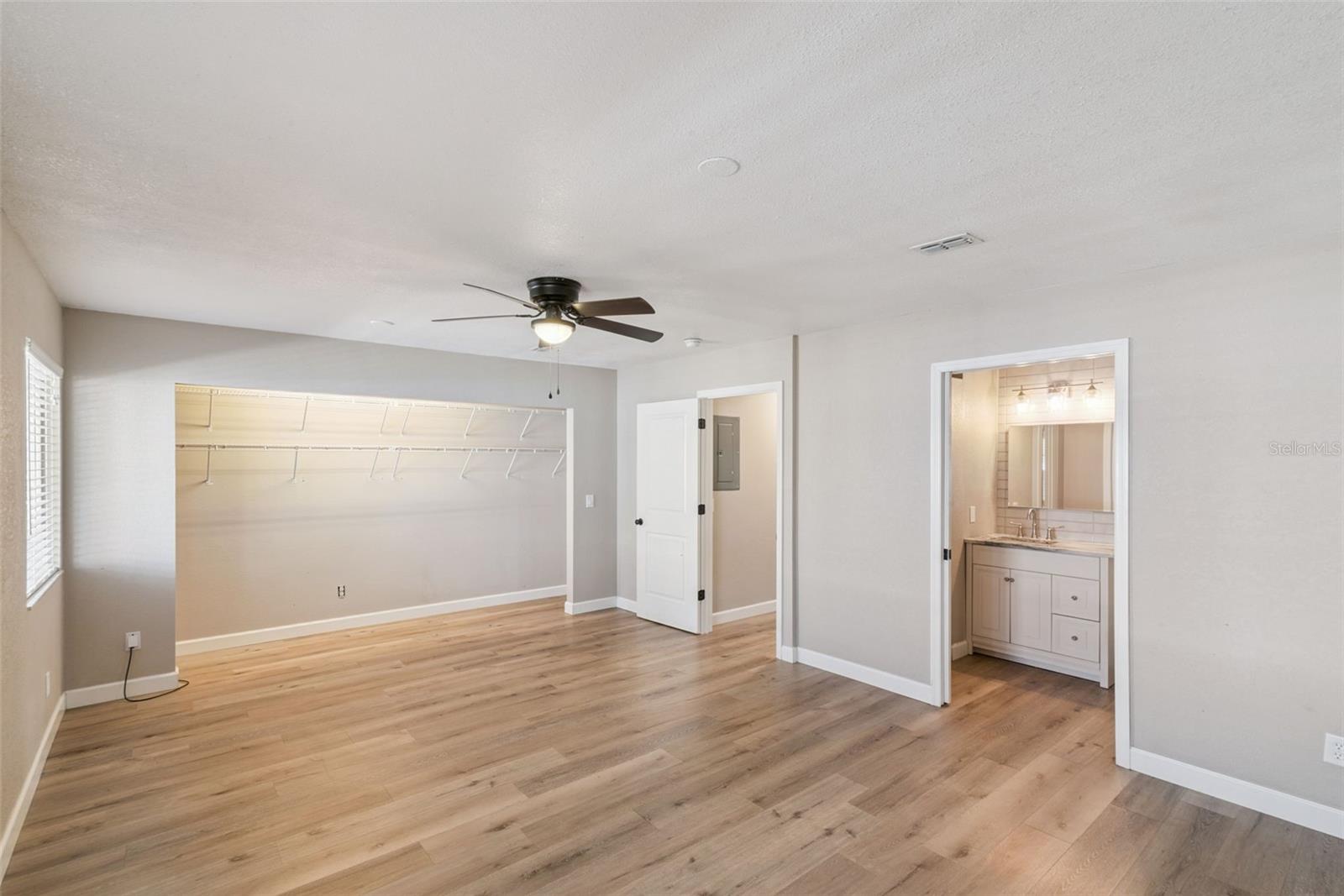 Image 17 of 32 For 30128 Tavares Ridge Boulevard 30128