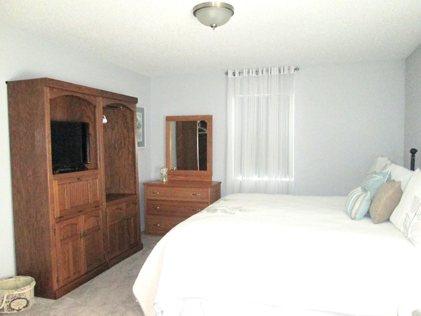 Image 13 of 38 For 1003 Dundee Circle Circle