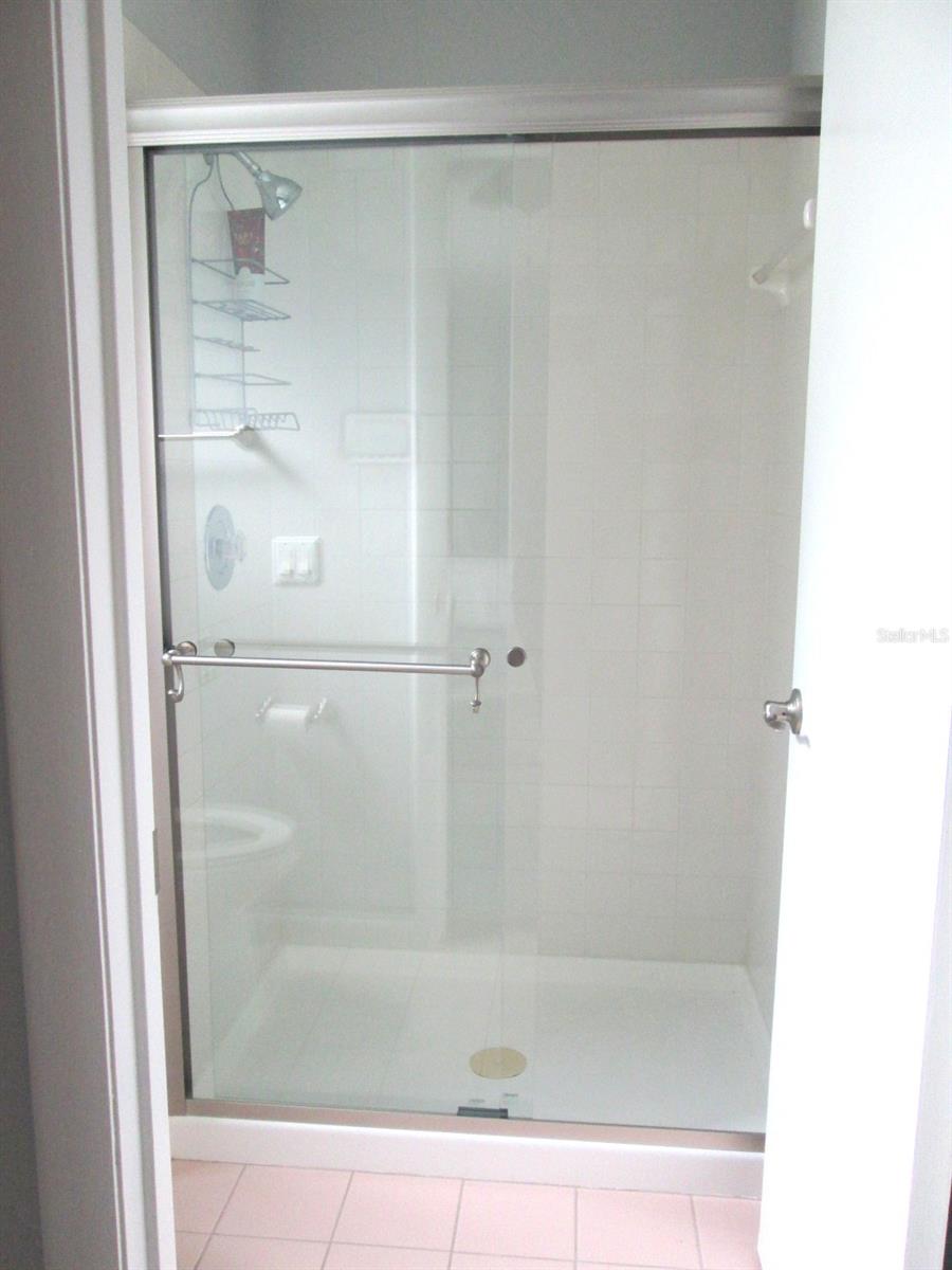 Image 16 of 38 For 1003 Dundee Circle Circle