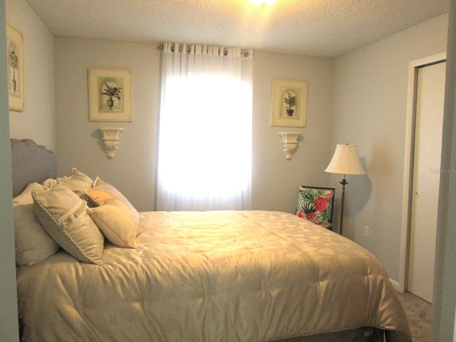 Image 21 of 38 For 1003 Dundee Circle Circle