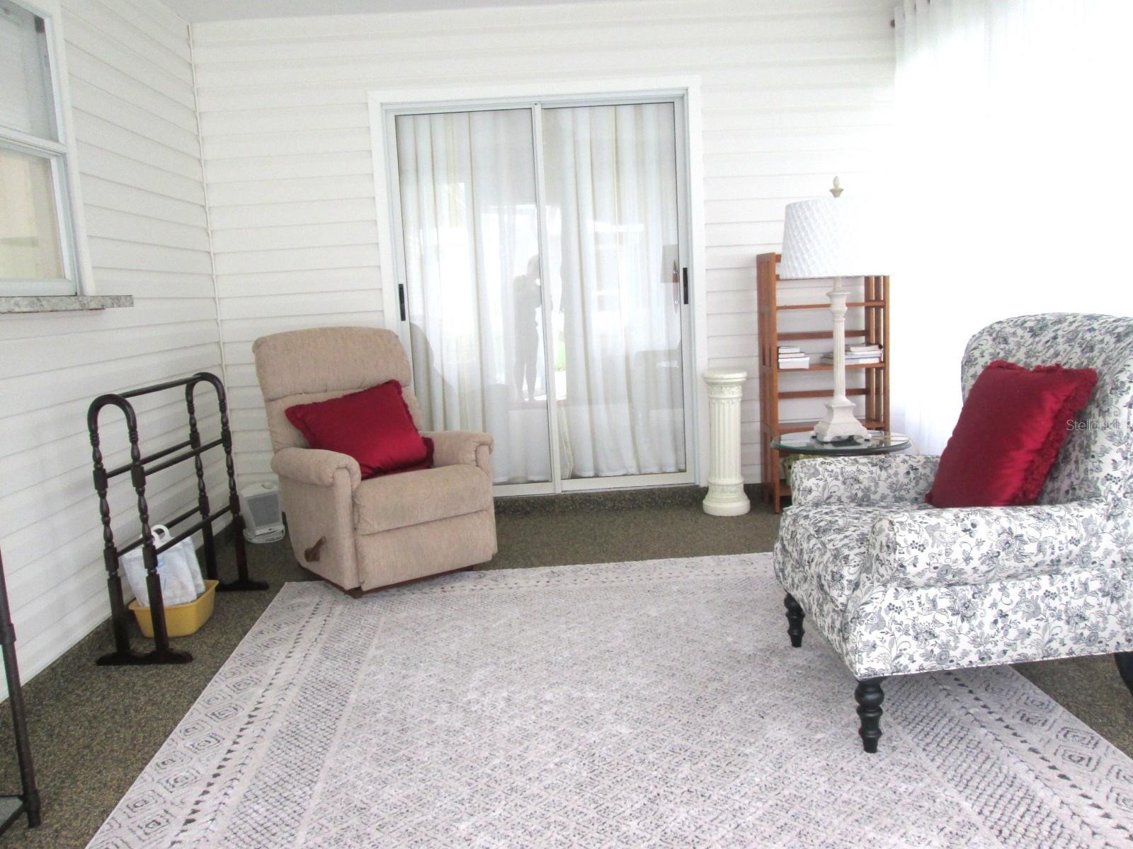 Image 22 of 38 For 1003 Dundee Circle Circle