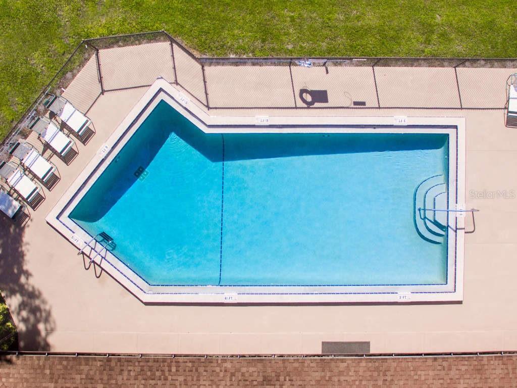 Image 30 of 38 For 1003 Dundee Circle Circle