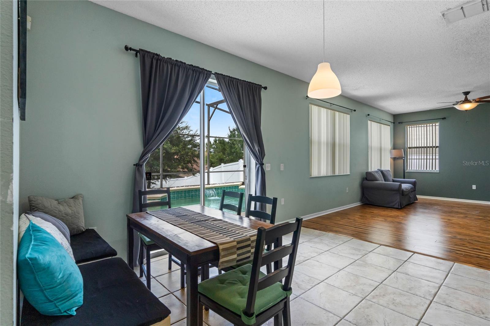 Image 12 of 29 For 305 Roseling Crossing