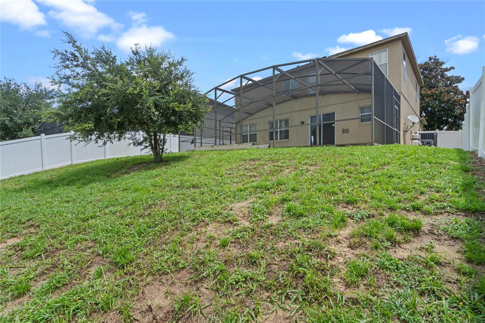 Image 29 of 29 For 305 Roseling Crossing