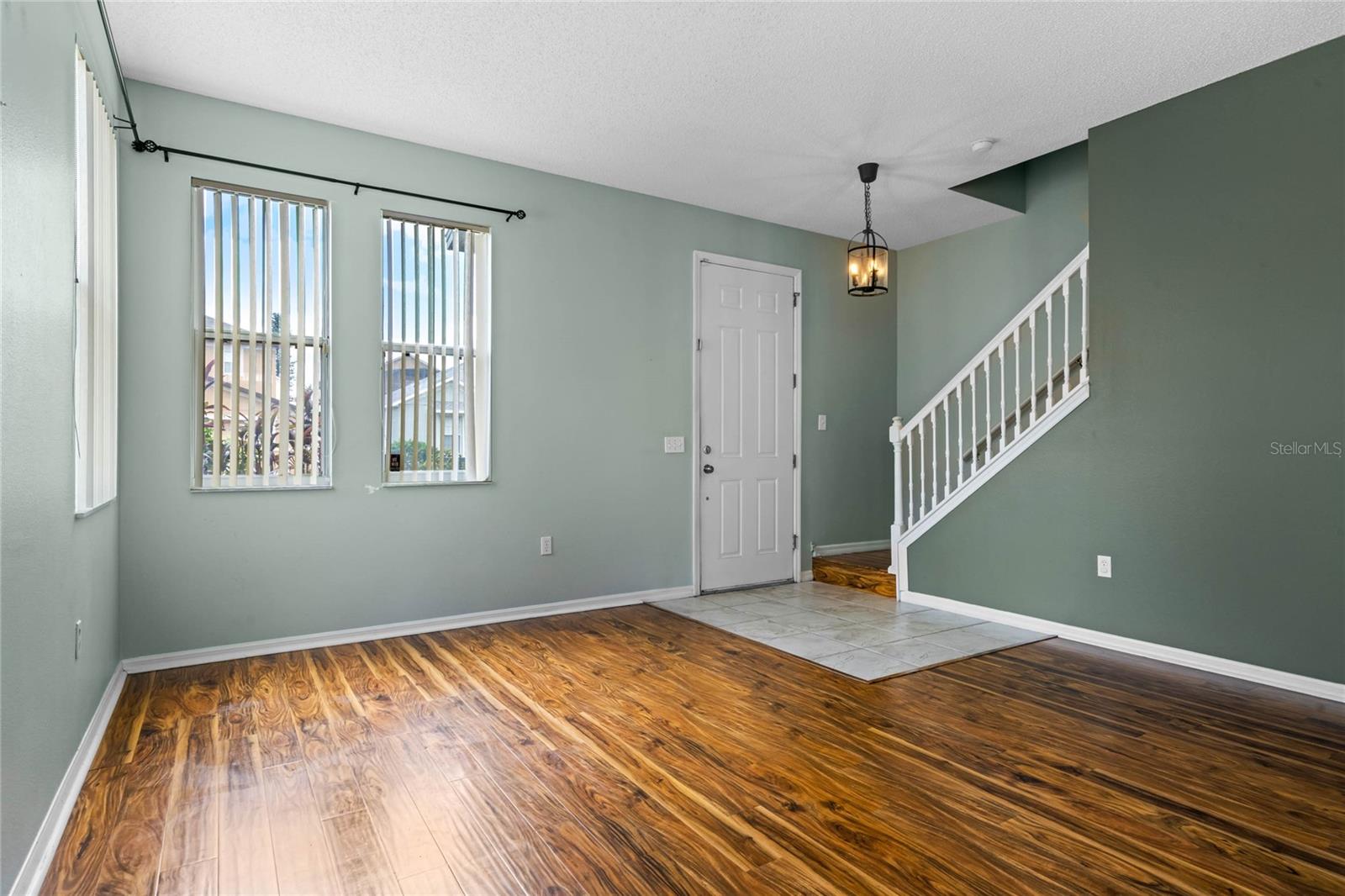 Image 3 of 29 For 305 Roseling Crossing