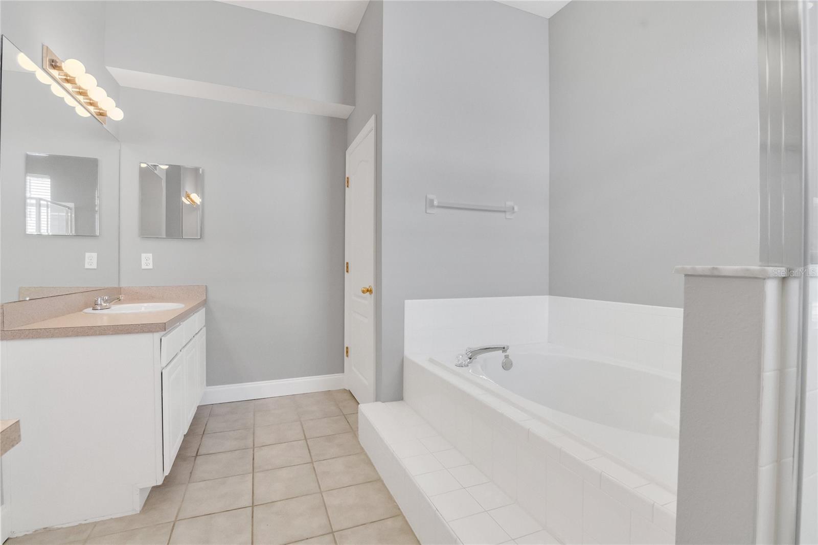 Image 16 of 32 For 144 Lombard Circle