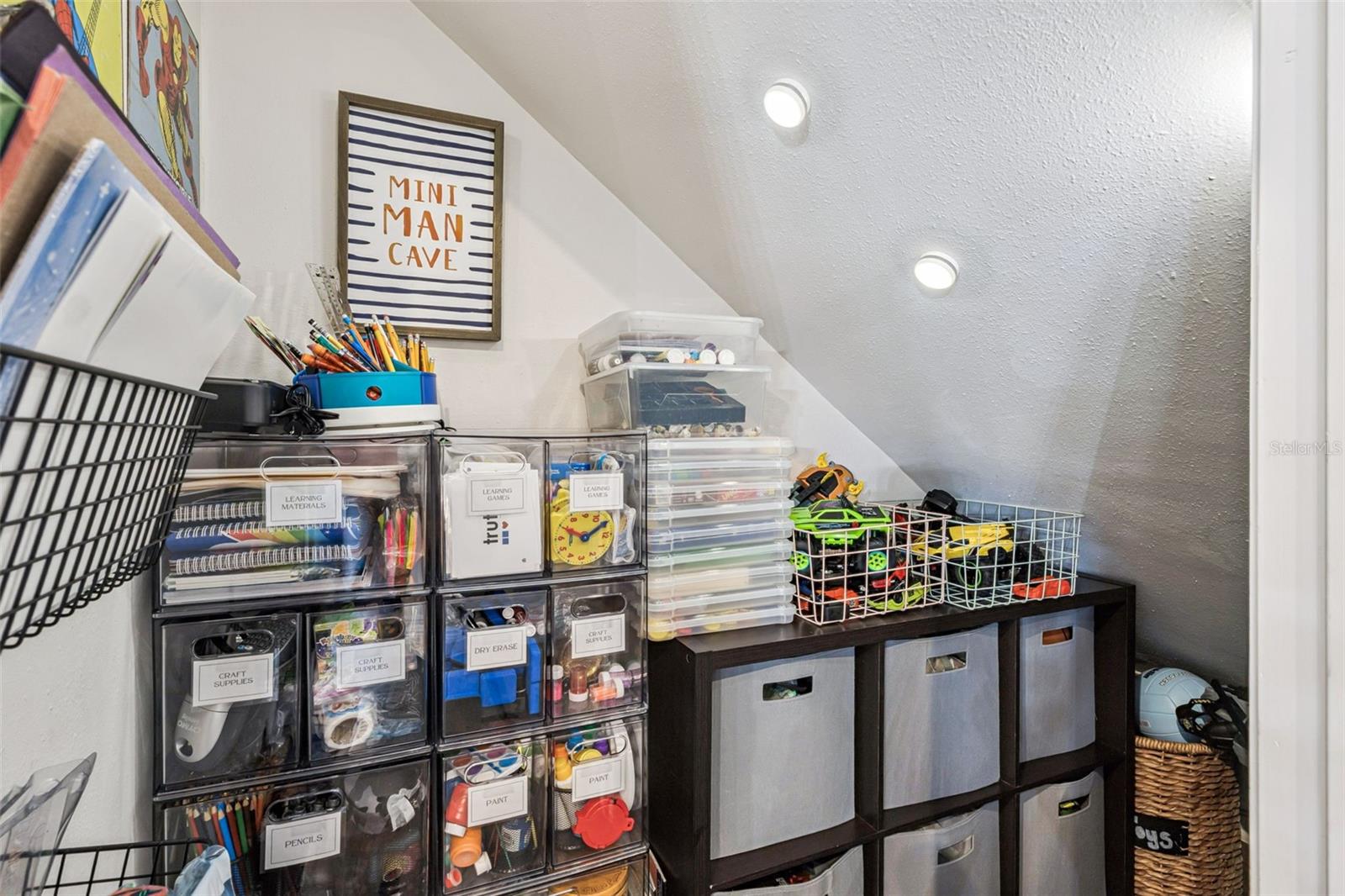 Image 26 of 43 For 17429 Painted Leaf Way