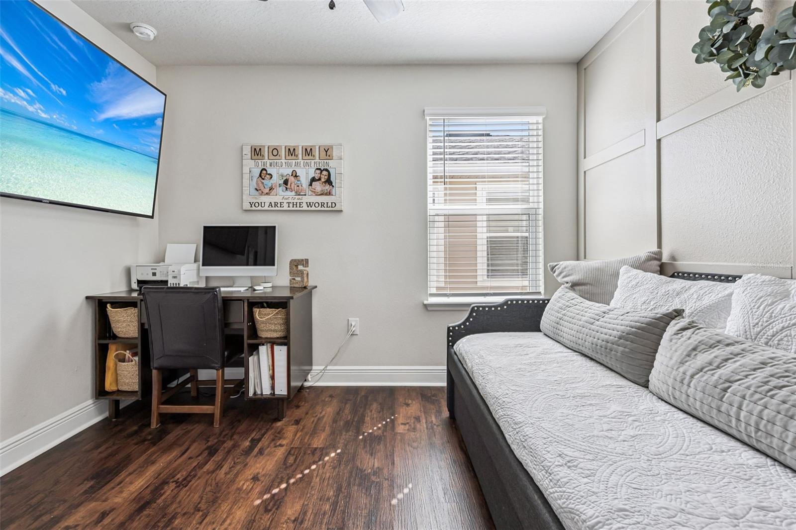 Image 28 of 43 For 17429 Painted Leaf Way