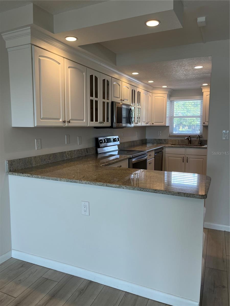 Image 6 of 20 For 601 Mcdonald Street 303