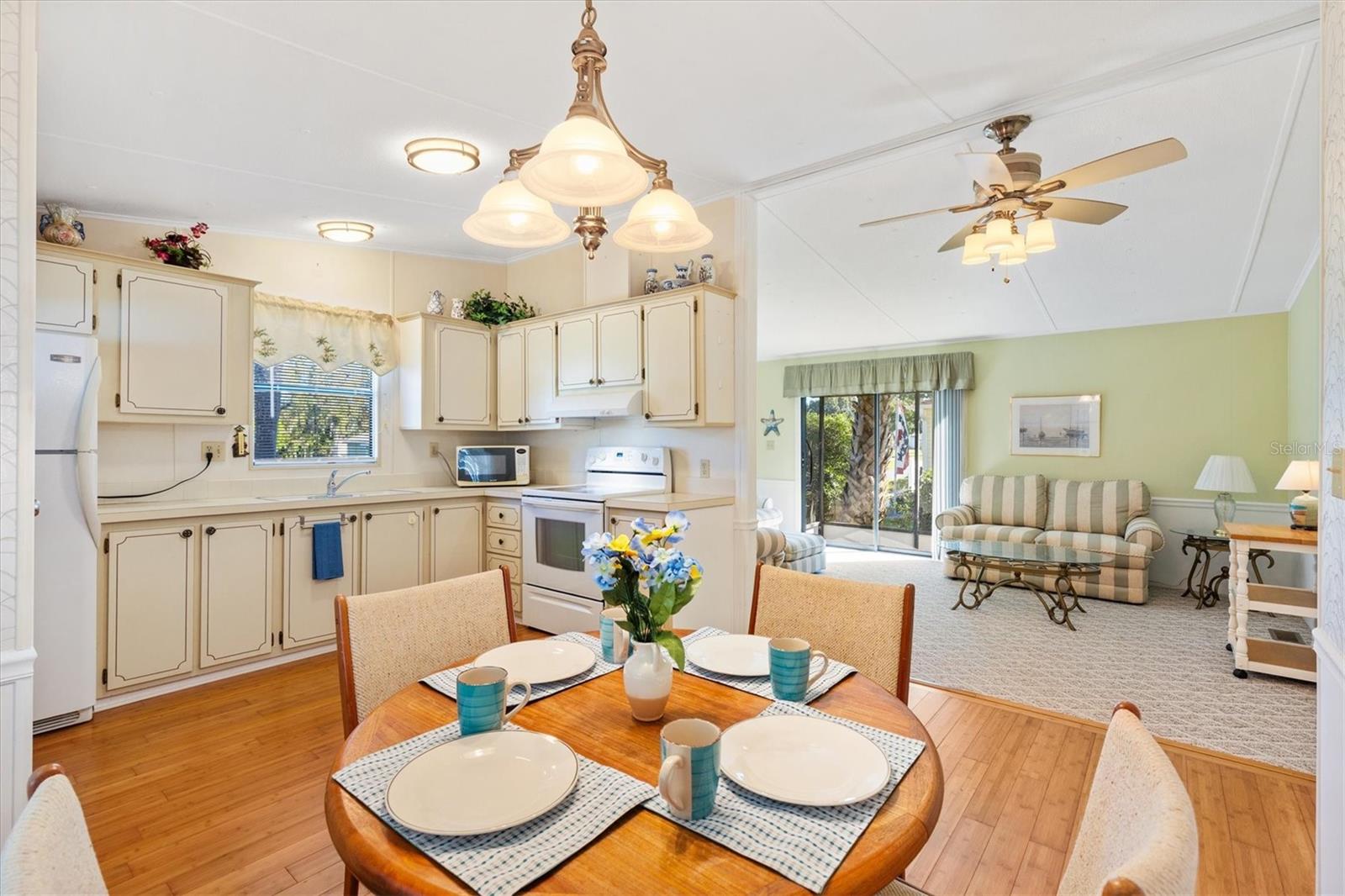 Image 7 of 35 For 610 Tarrson Boulevard