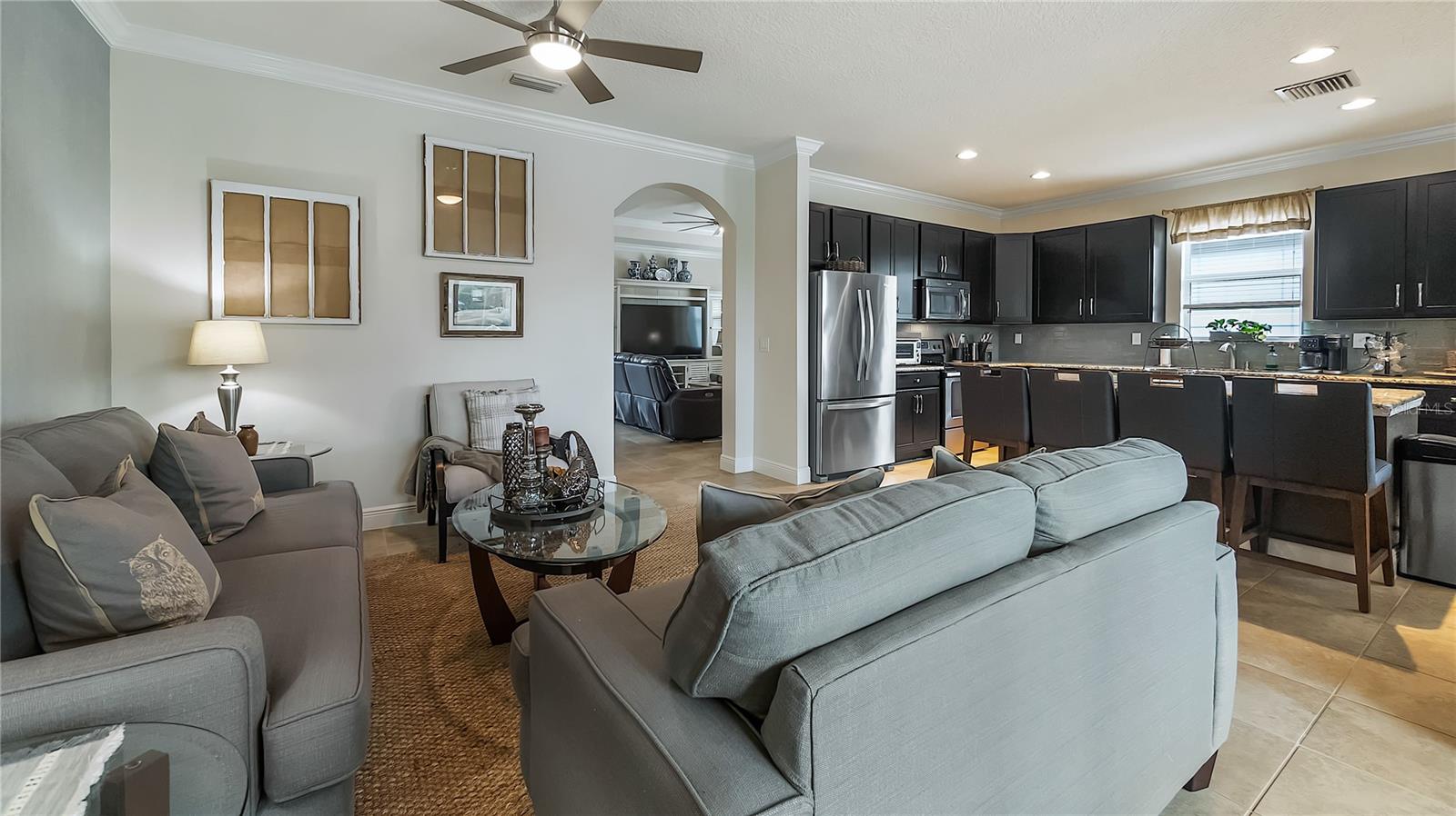 Image 13 of 47 For 16087 Shasta Street