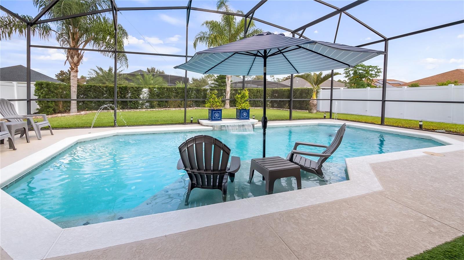 Image 3 of 47 For 16087 Shasta Street