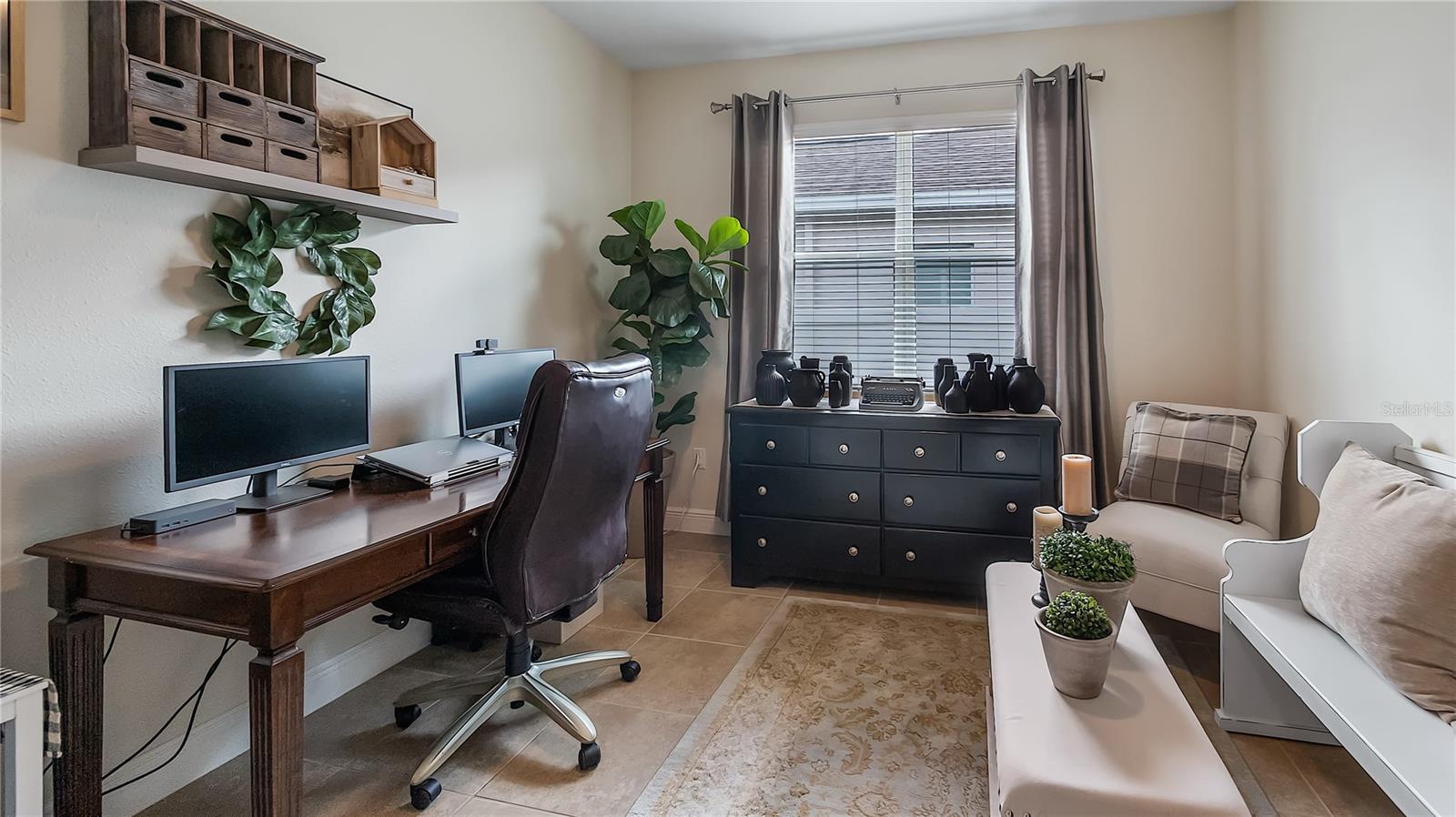 Image 31 of 47 For 16087 Shasta Street