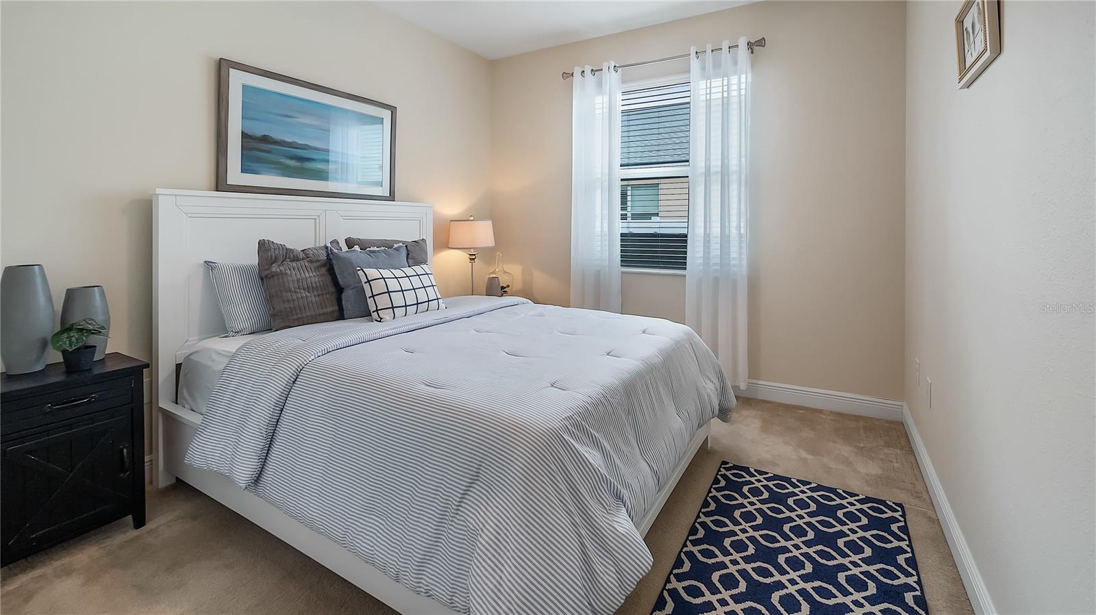 Image 34 of 47 For 16087 Shasta Street