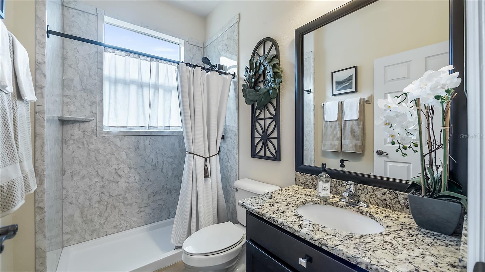 Image 35 of 47 For 16087 Shasta Street