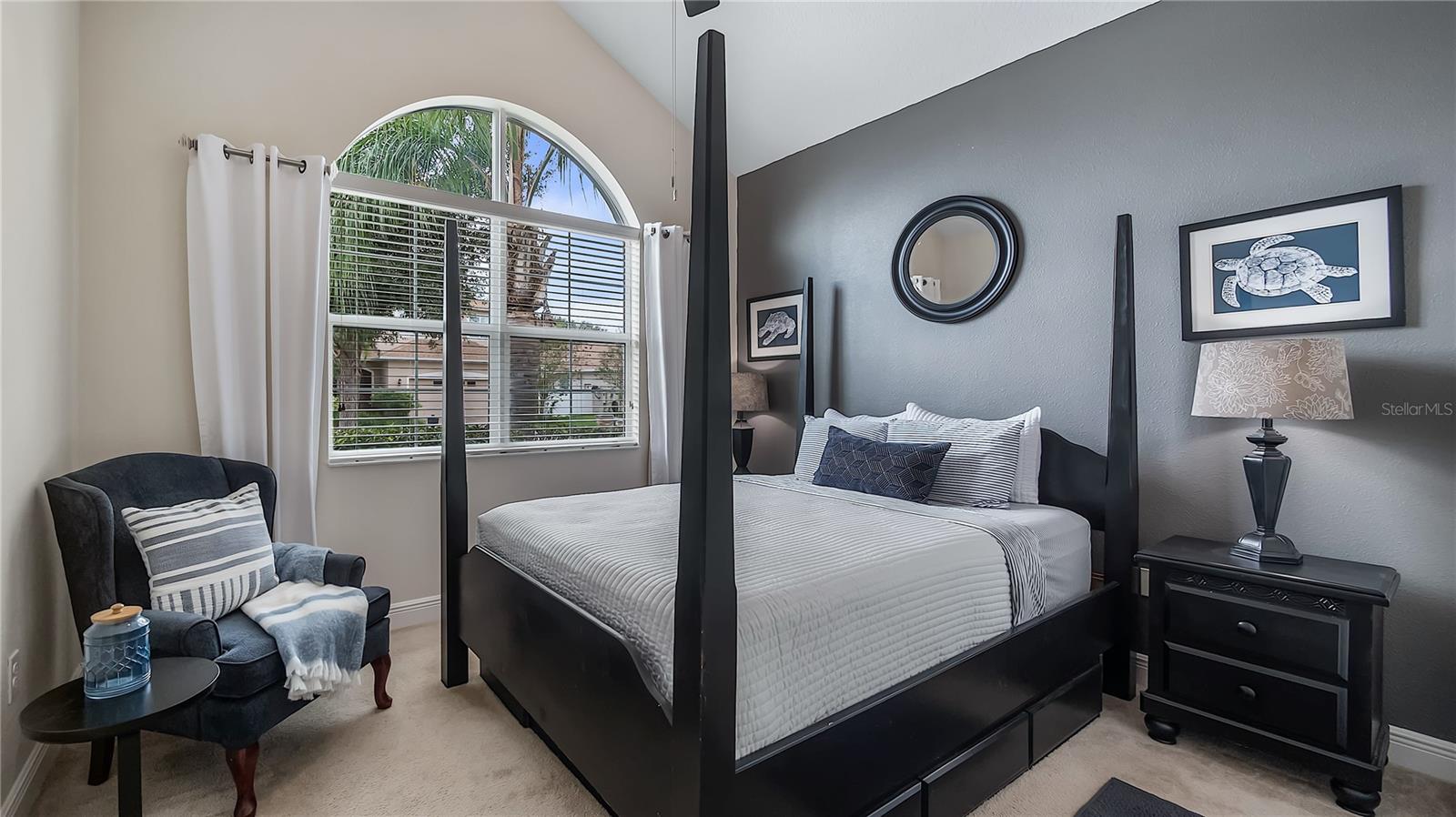 Image 36 of 47 For 16087 Shasta Street