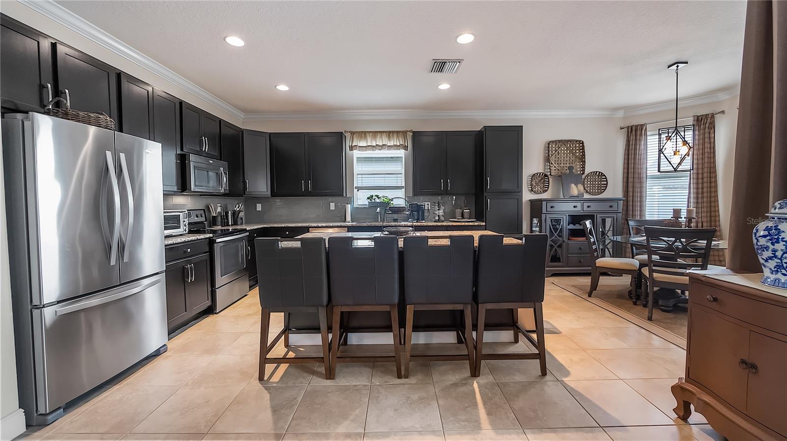 Image 5 of 47 For 16087 Shasta Street