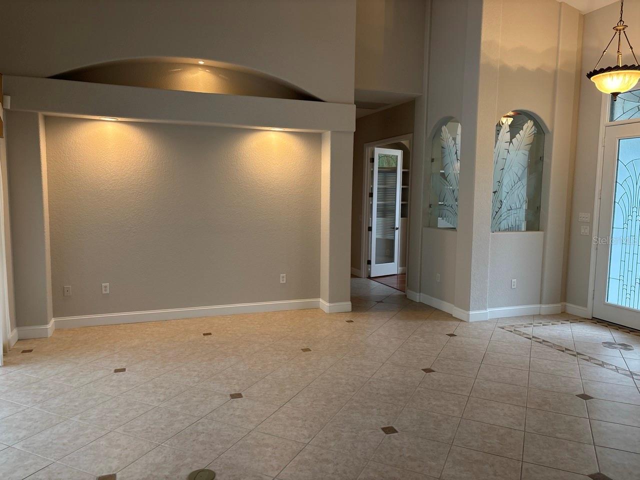 Image 23 of 99 For 2131 25th Street