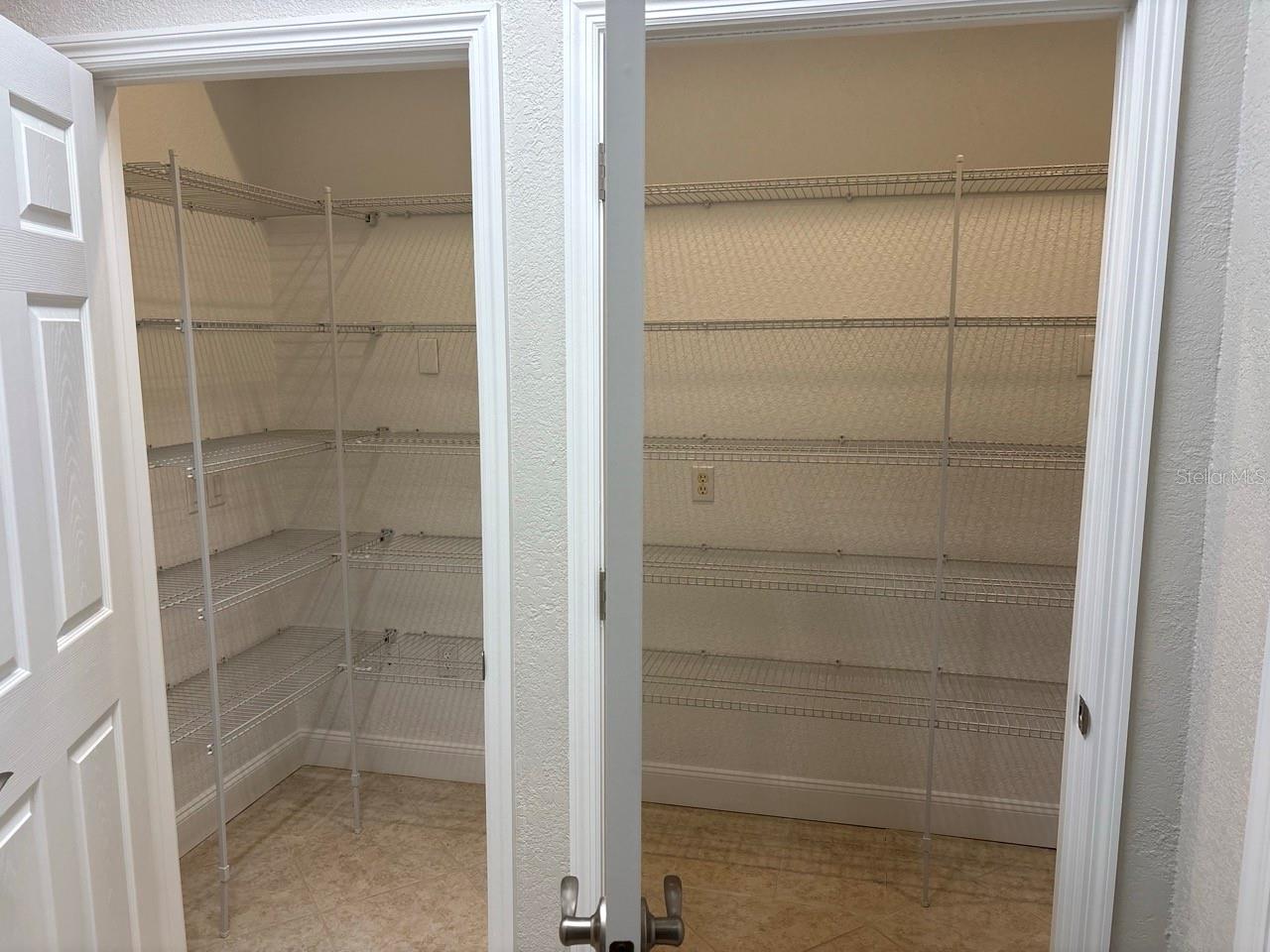 Image 74 of 99 For 2131 25th Street