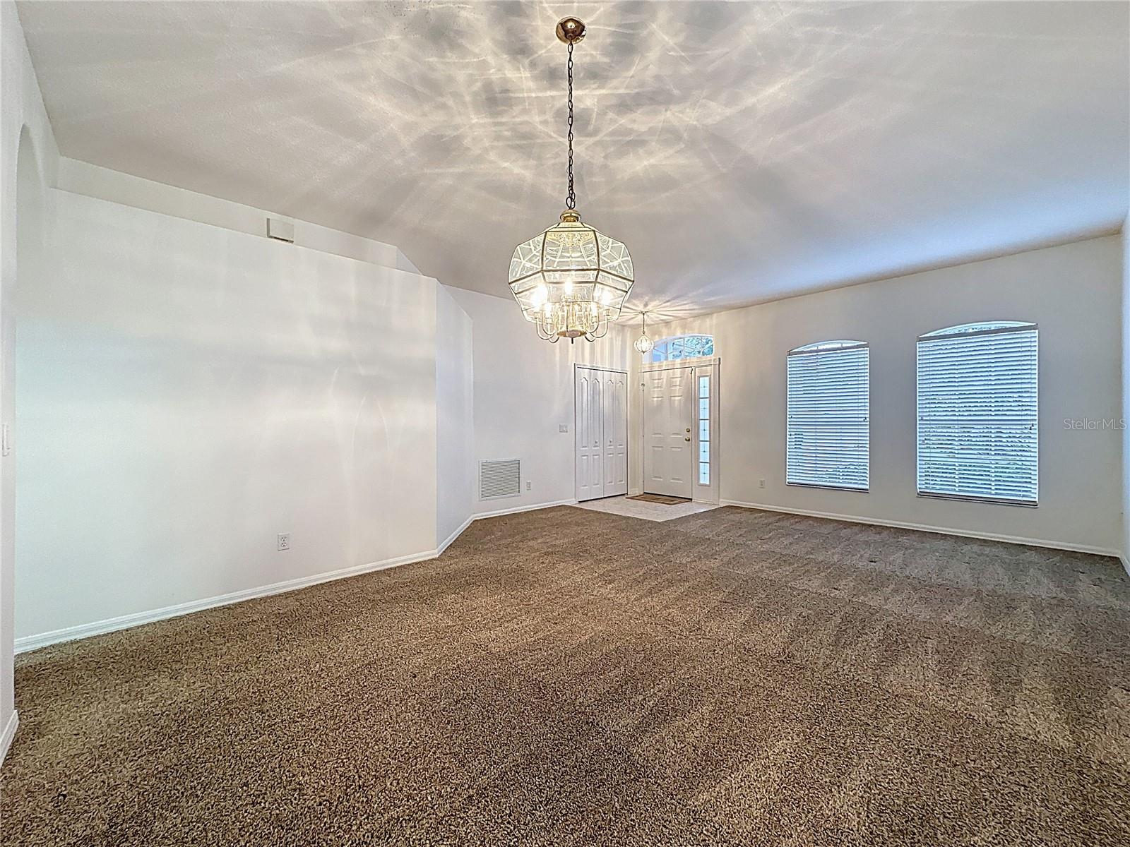 Image 4 of 66 For 4246 Newland Street