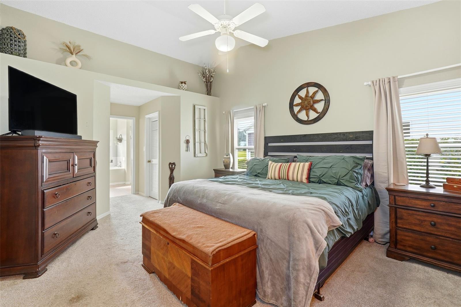 Image 20 of 40 For 26234 Glen Eagle Drive