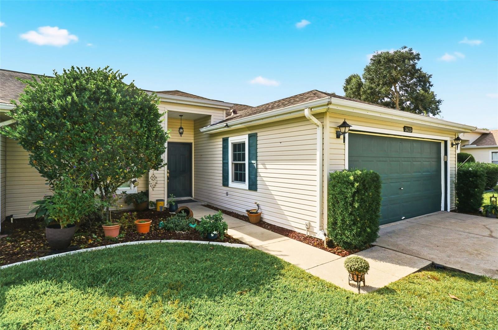 Image 3 of 40 For 26234 Glen Eagle Drive