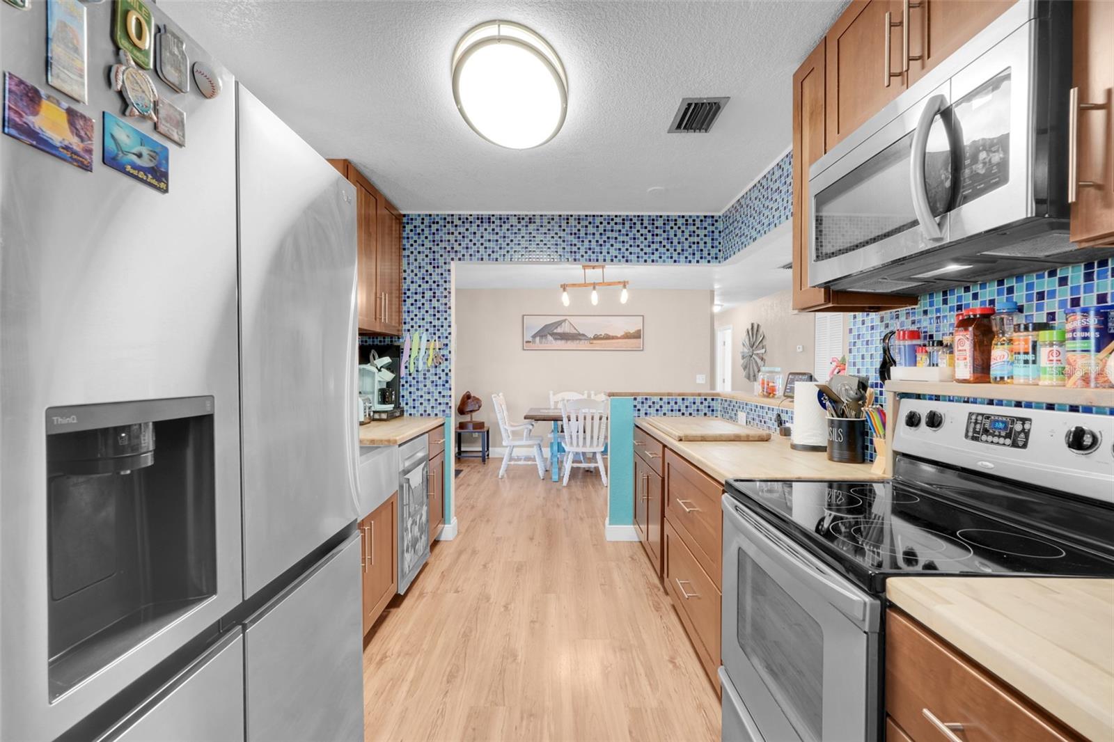 Image 18 of 42 For 109 Fruitwood Avenue