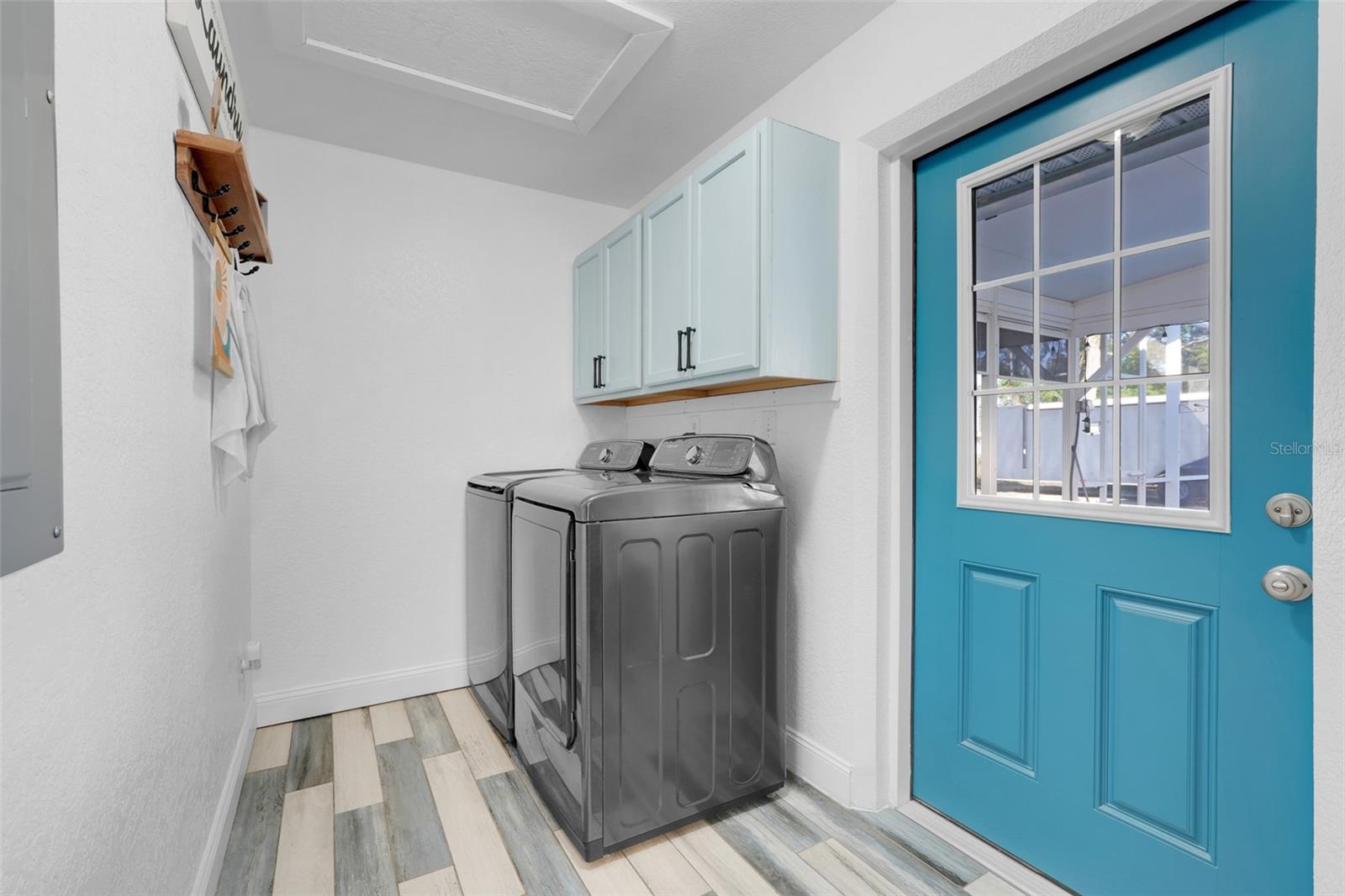 Image 19 of 42 For 109 Fruitwood Avenue