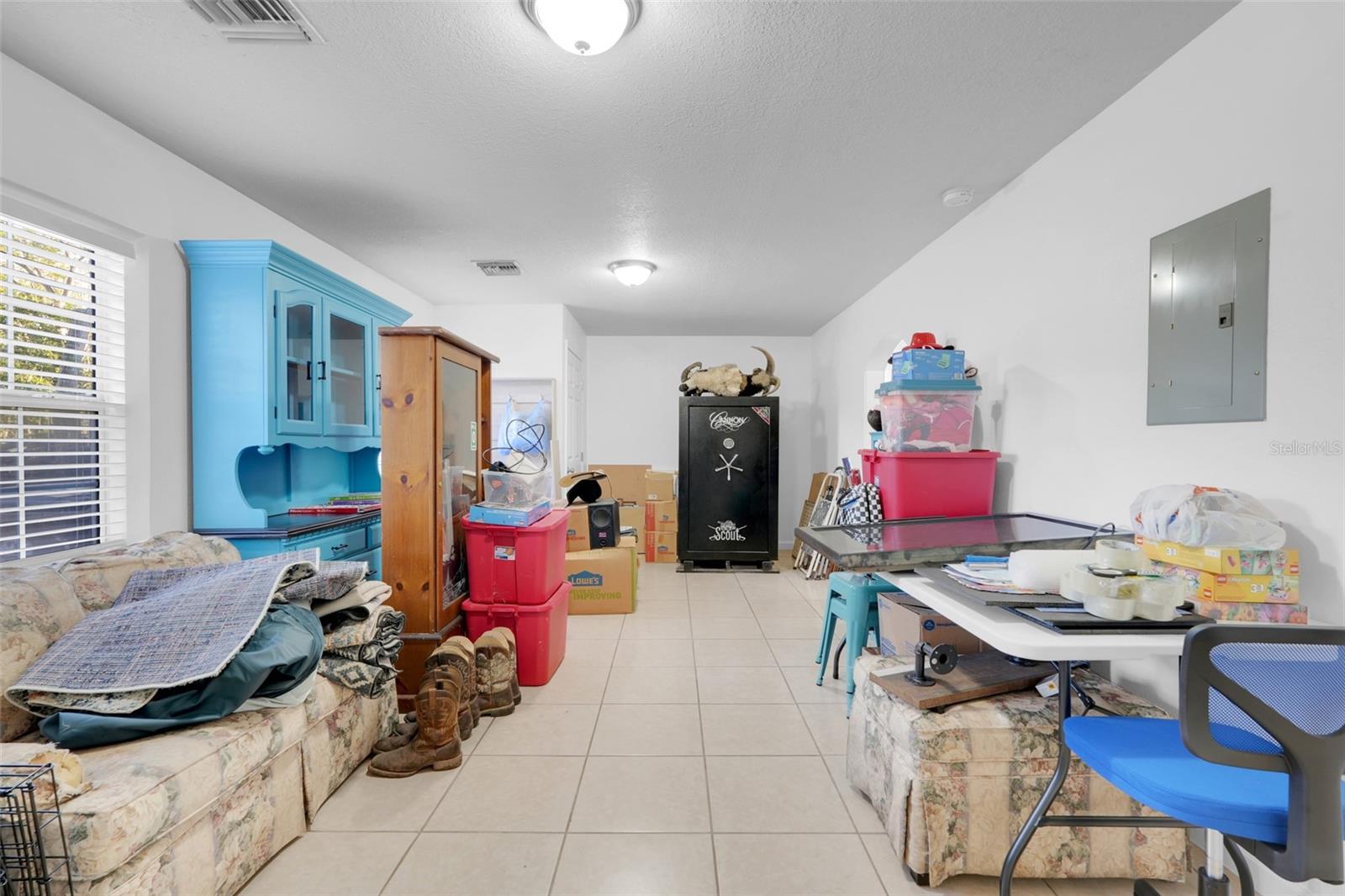 Image 26 of 42 For 109 Fruitwood Avenue