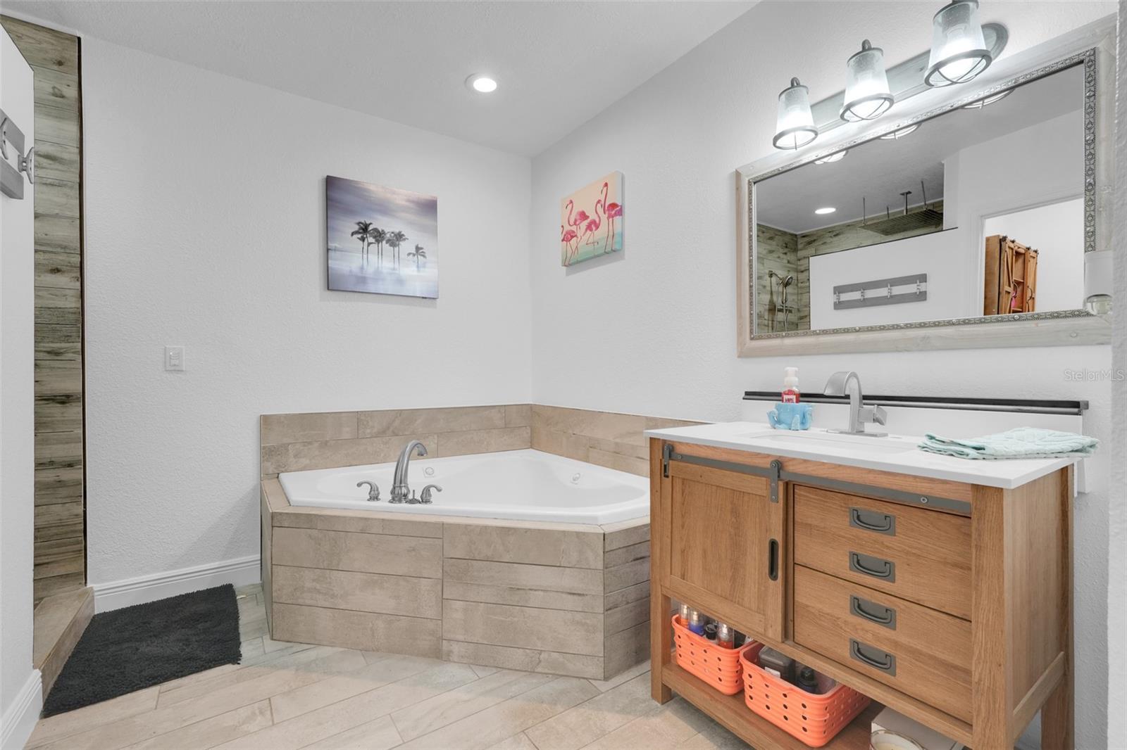 Image 33 of 42 For 109 Fruitwood Avenue