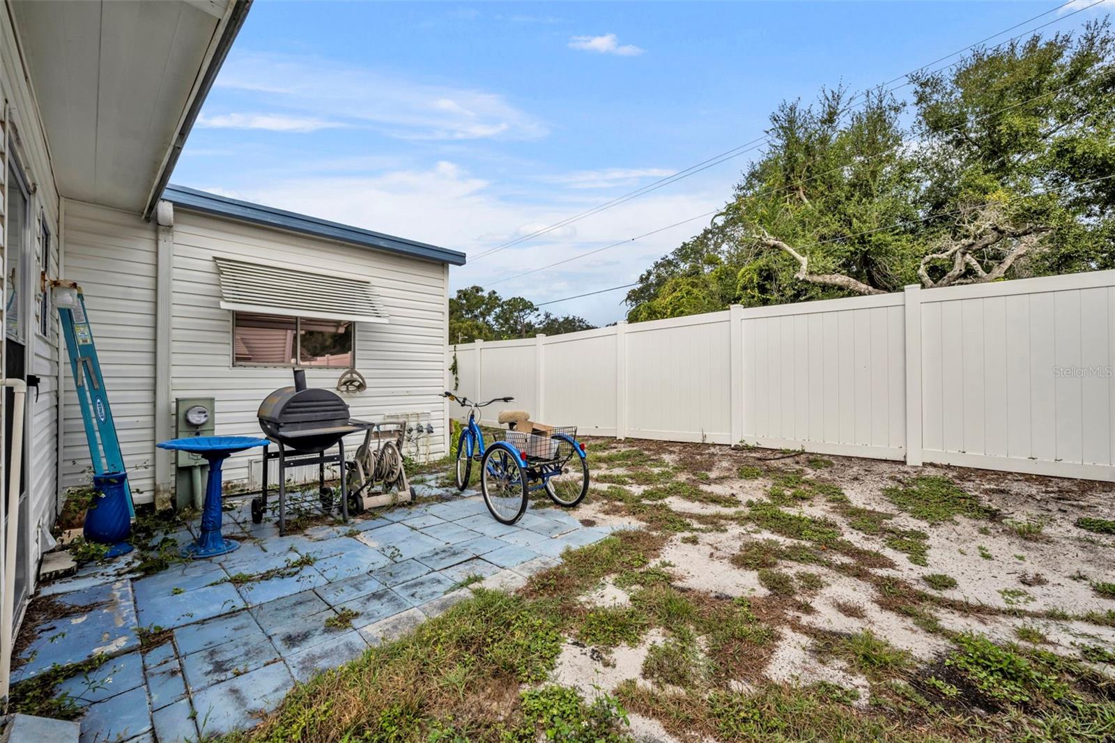 Image 20 of 22 For 78 Mauna Loa Drive