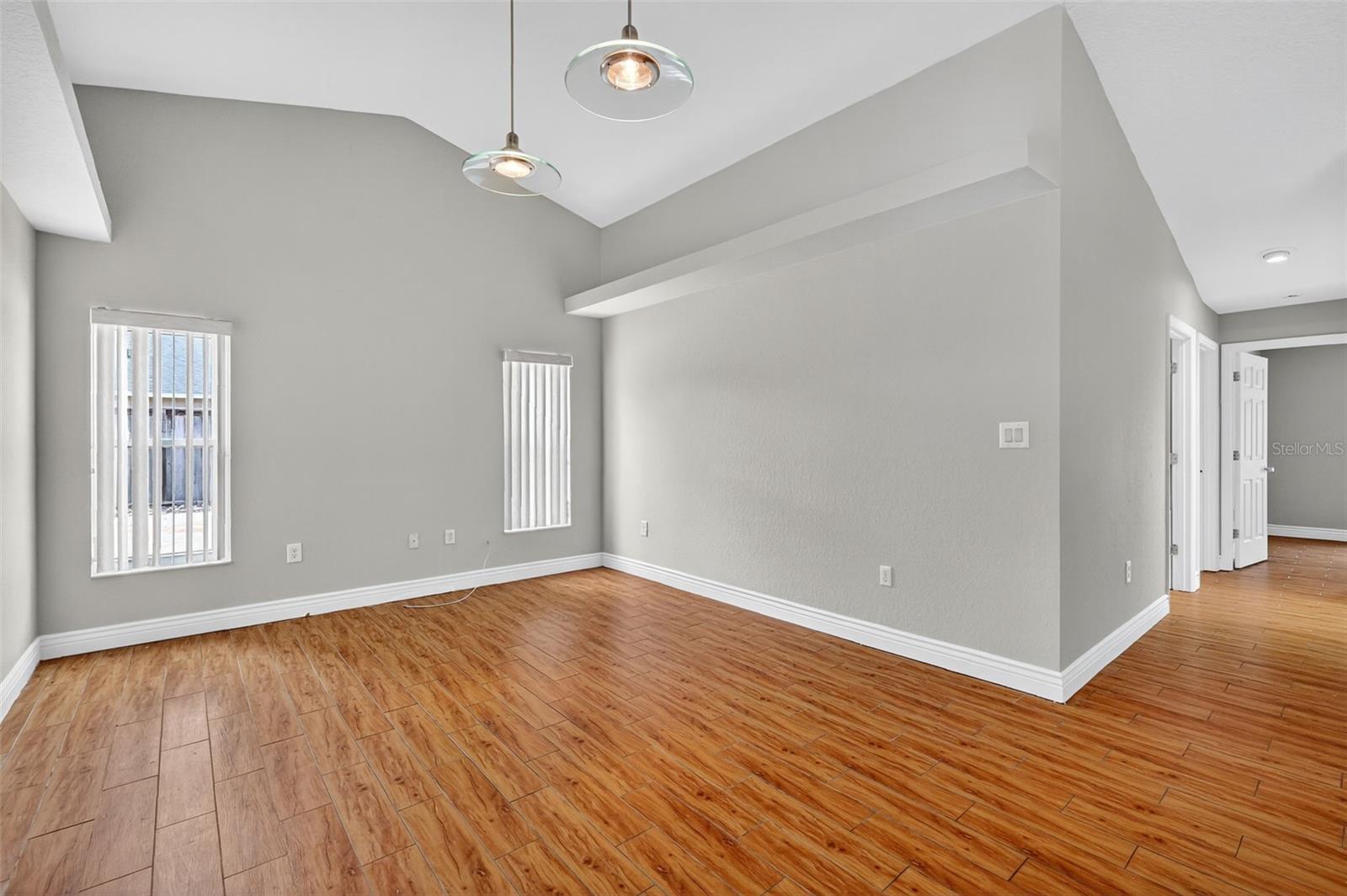 Image 10 of 27 For 36751 Sundance Drive