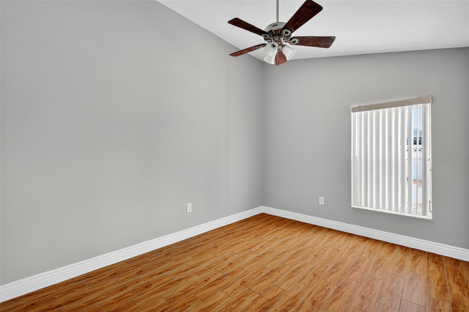 Image 15 of 27 For 36751 Sundance Drive