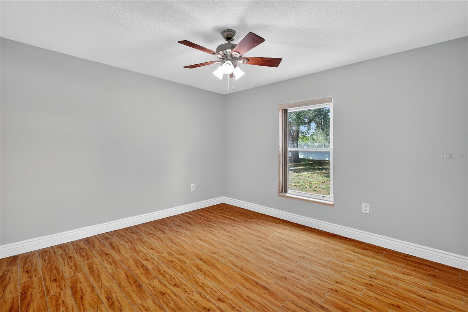 Image 16 of 27 For 36751 Sundance Drive