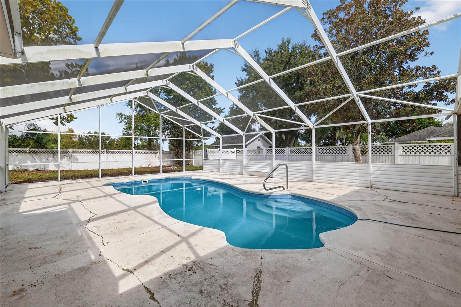 Image 22 of 27 For 36751 Sundance Drive