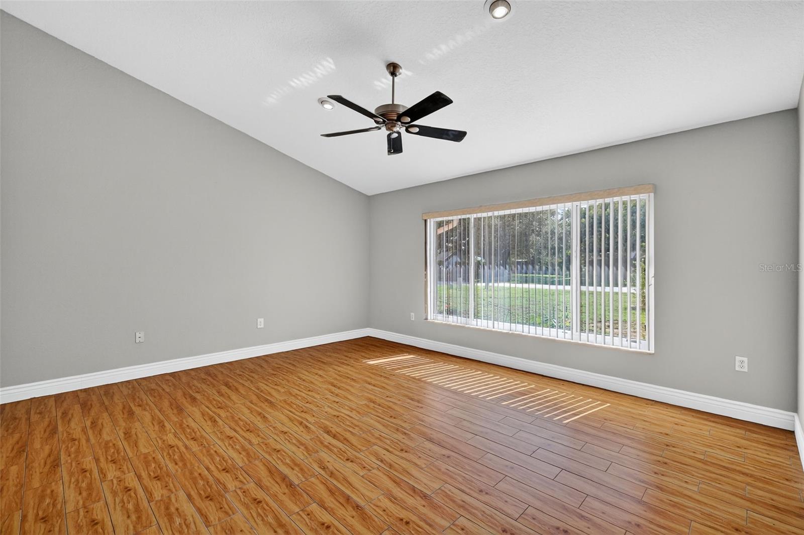 Image 3 of 27 For 36751 Sundance Drive