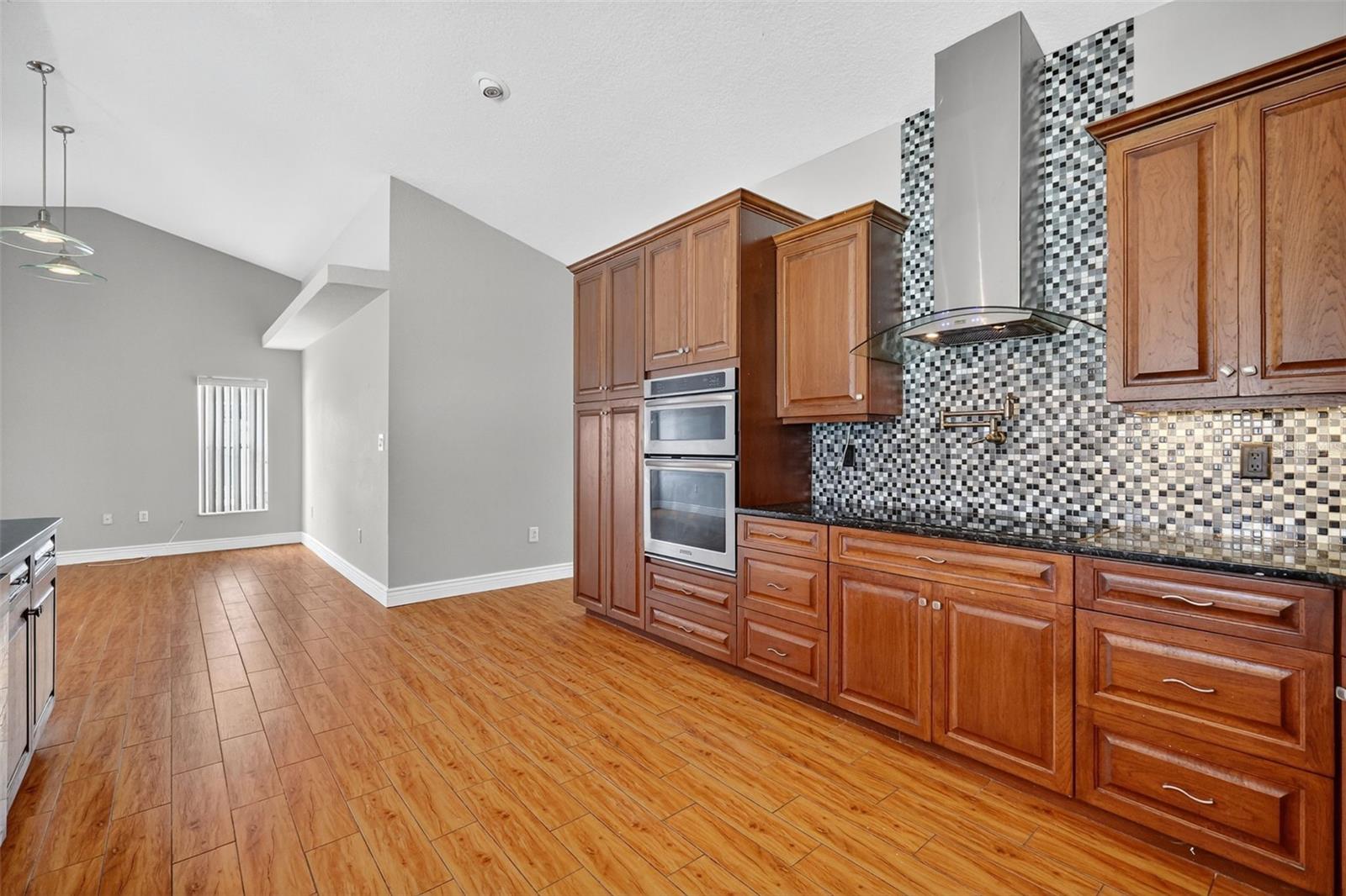 Image 7 of 27 For 36751 Sundance Drive