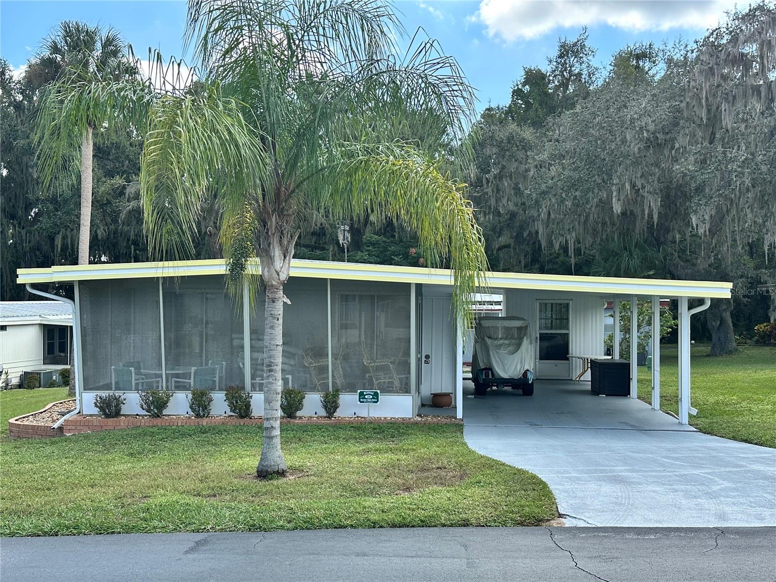 Details for 28 Harbor Oaks Drive, FRUITLAND PARK, FL 34731