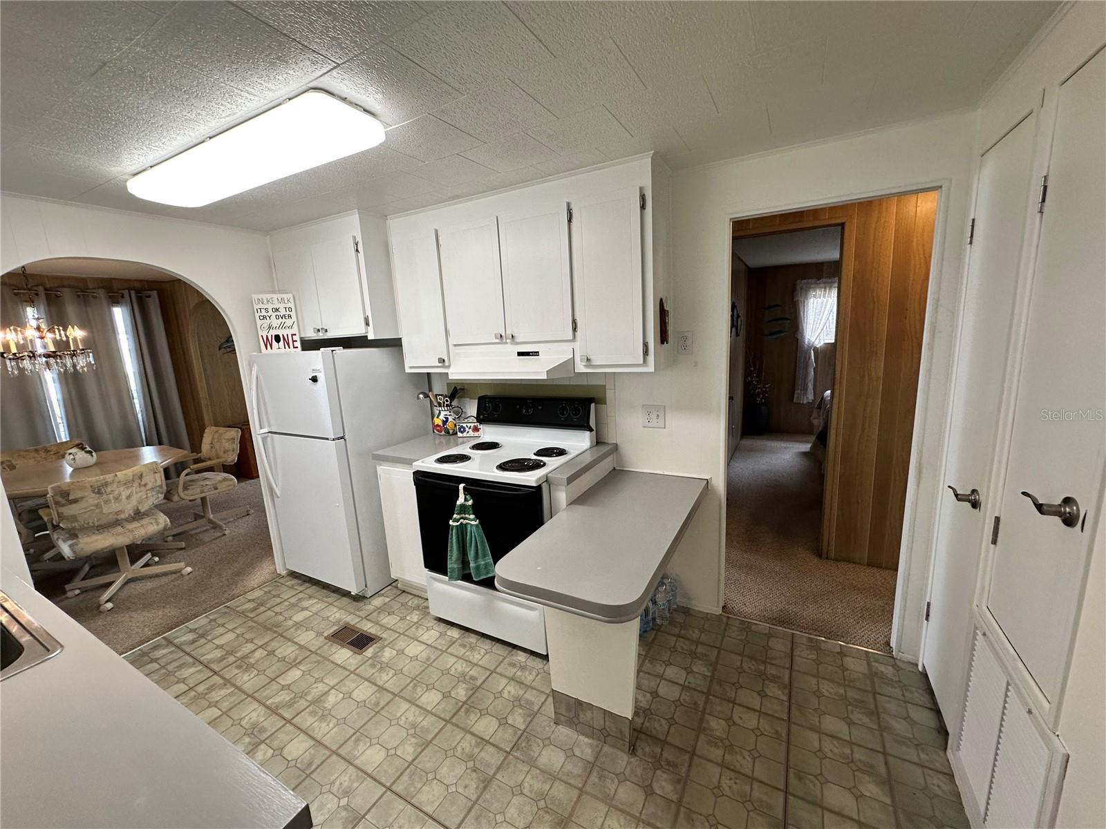 Image 15 of 35 For 28 Harbor Oaks Drive