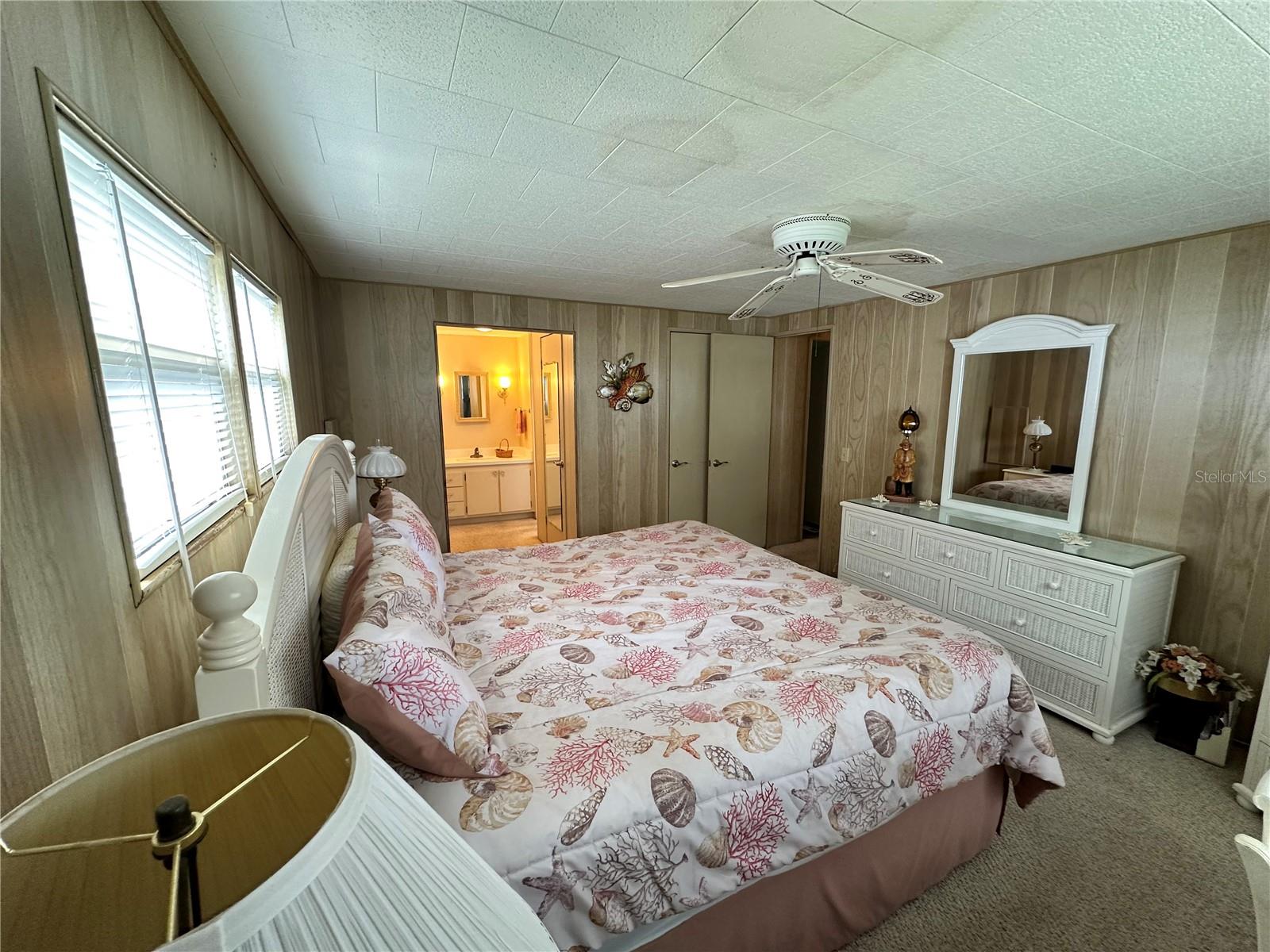 Image 17 of 35 For 28 Harbor Oaks Drive