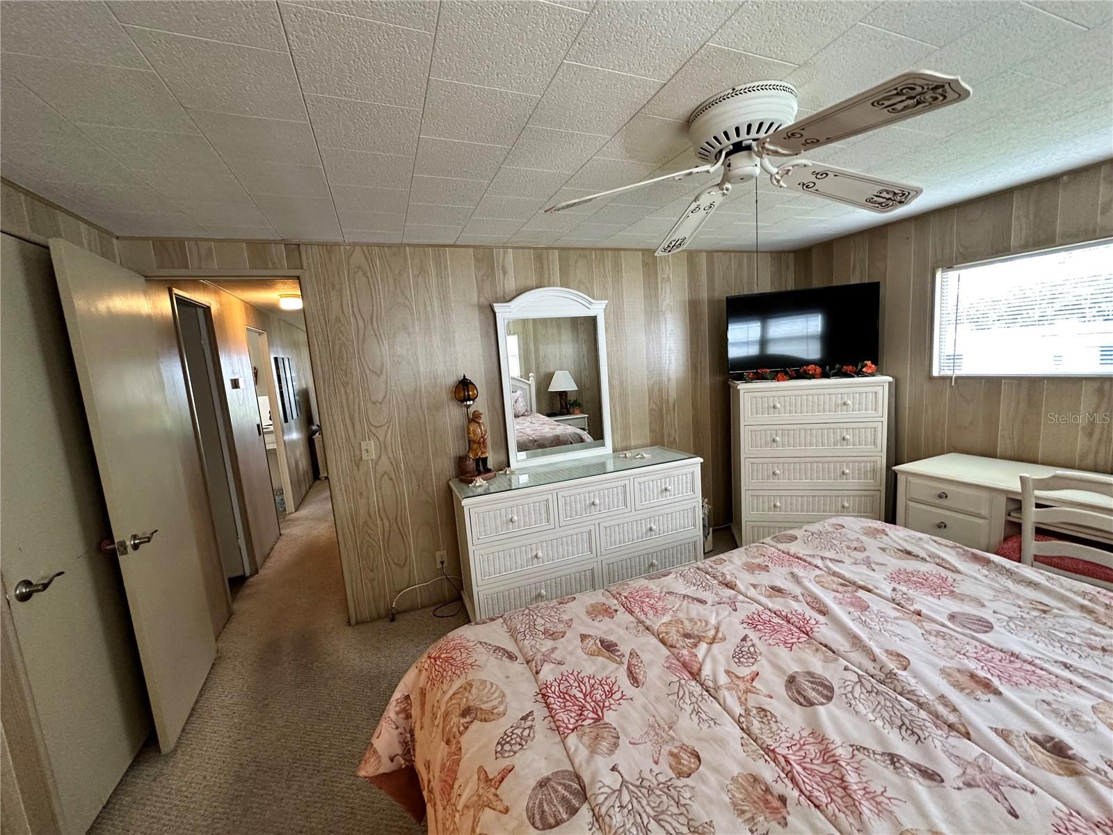 Image 20 of 35 For 28 Harbor Oaks Drive