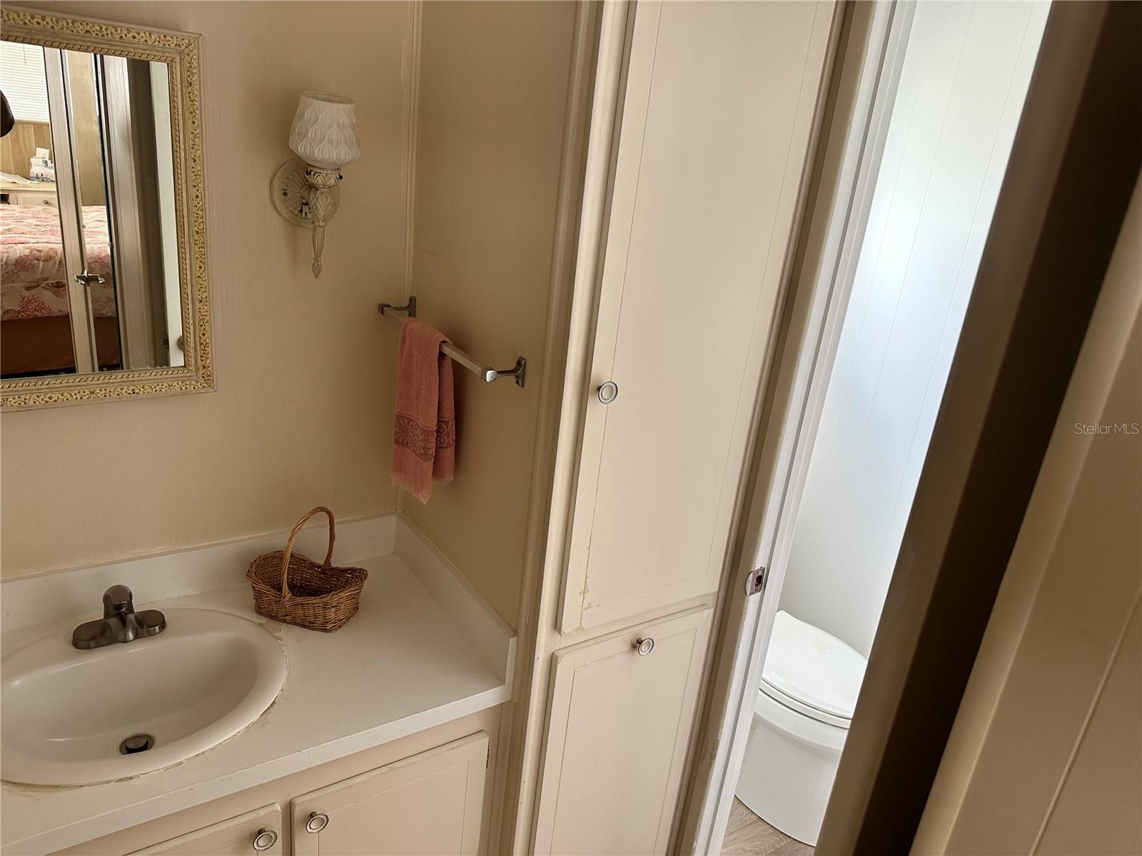 Image 29 of 35 For 28 Harbor Oaks Drive