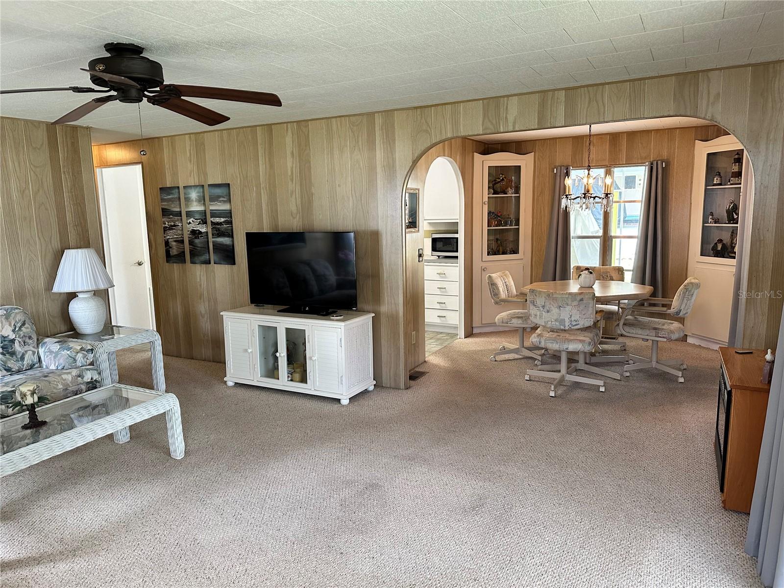 Image 4 of 35 For 28 Harbor Oaks Drive