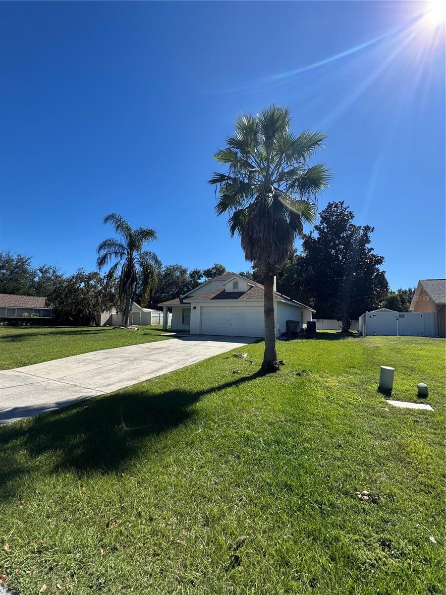 Image 3 of 24 For 11748 Constance Way