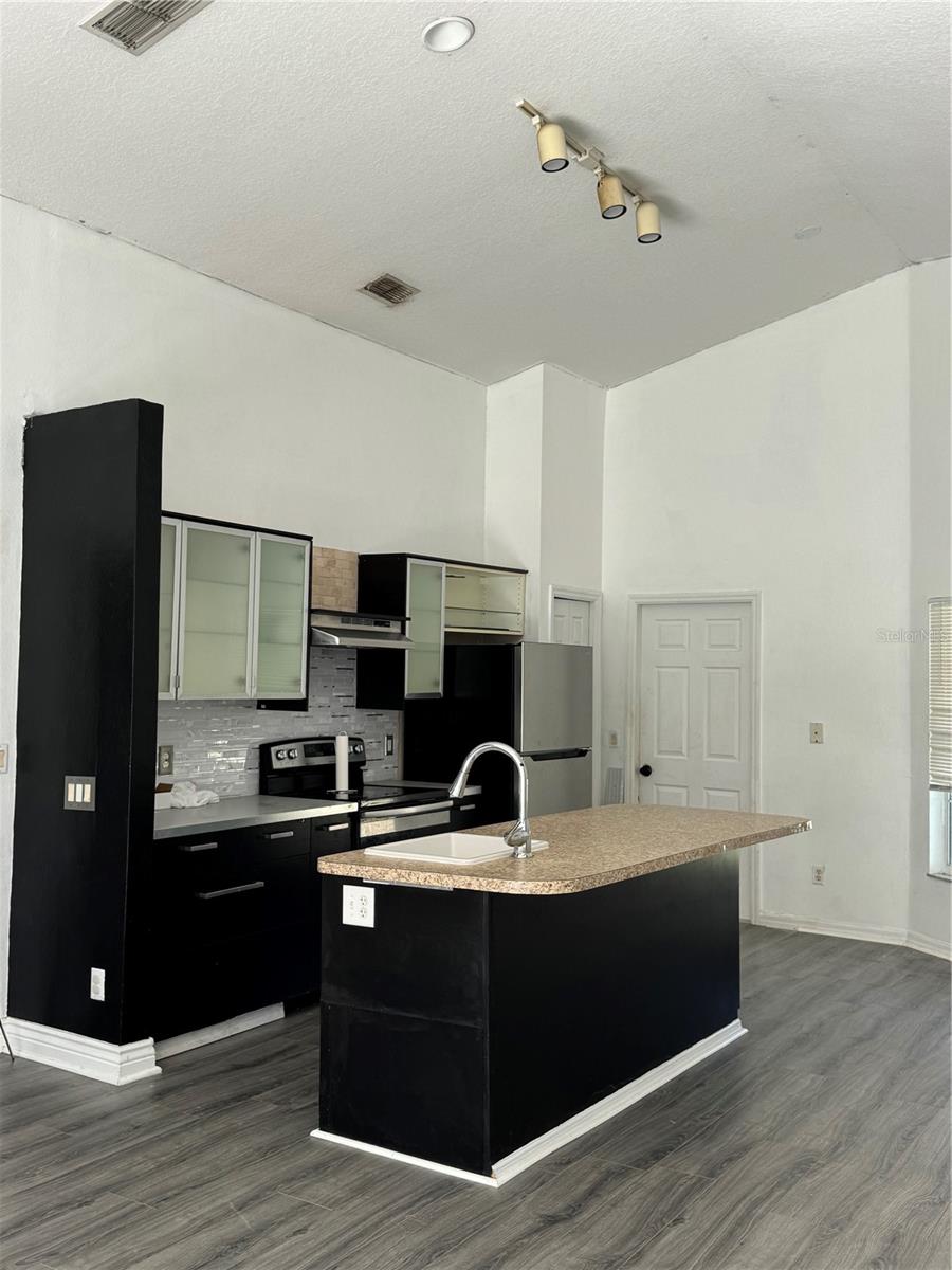 Image 7 of 24 For 11748 Constance Way