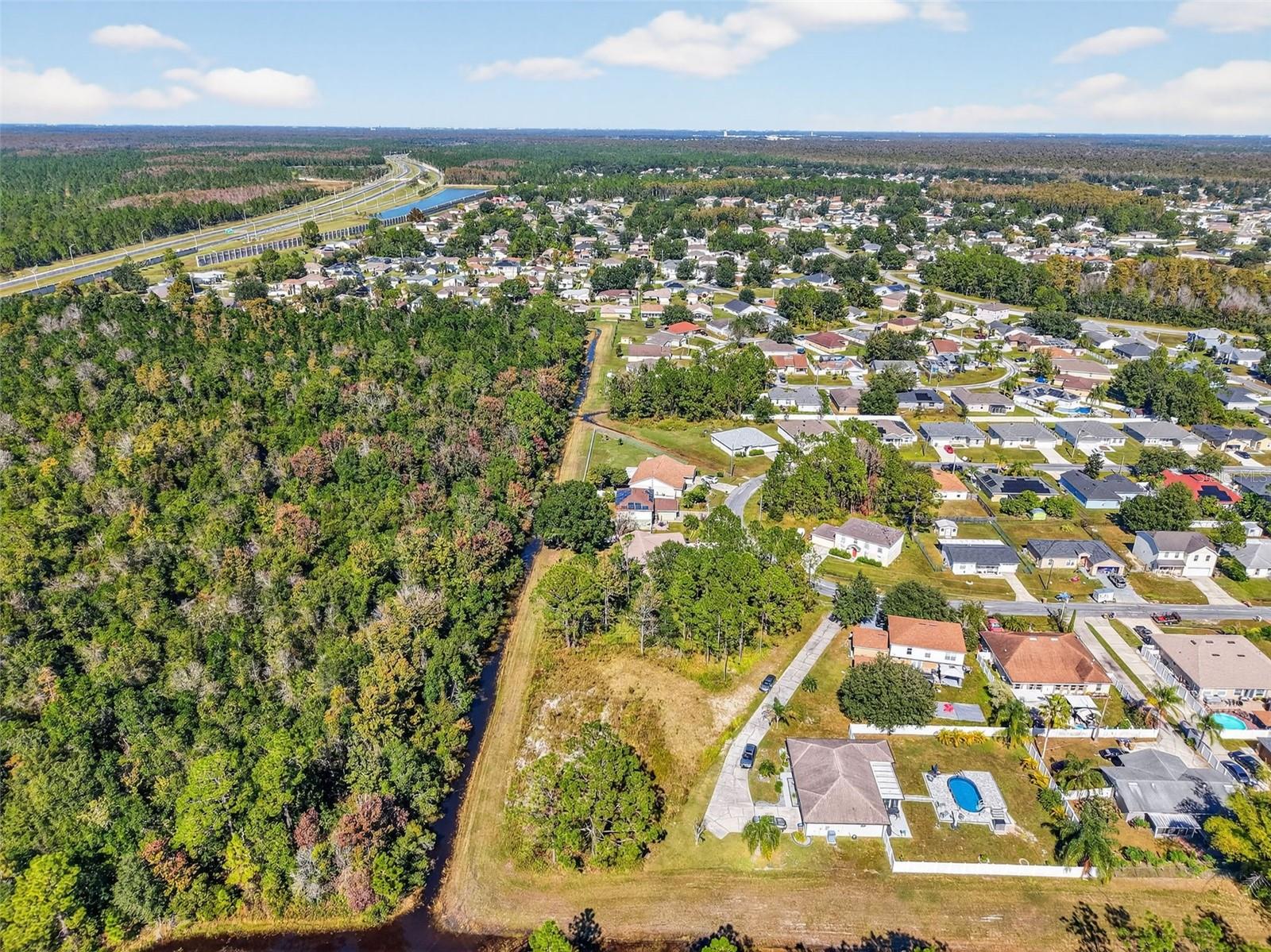 Image 6 of 15 For 955 Cambridge Court