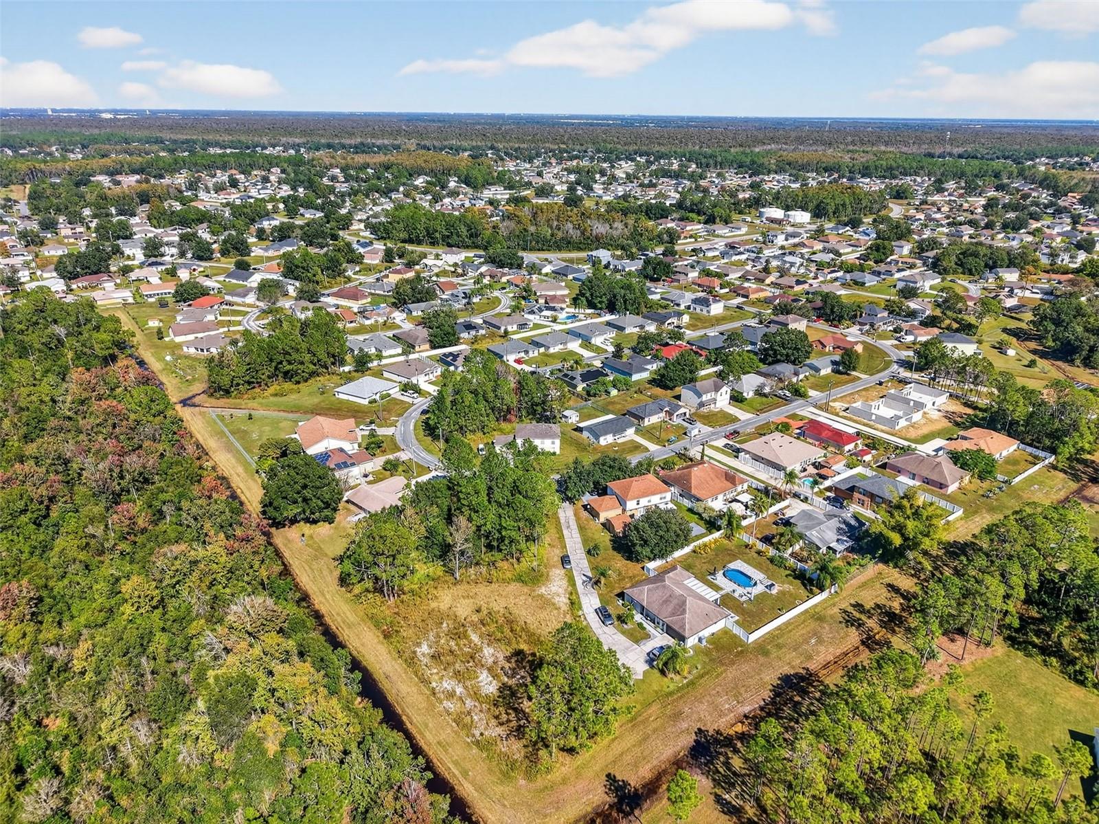 Image 7 of 15 For 955 Cambridge Court