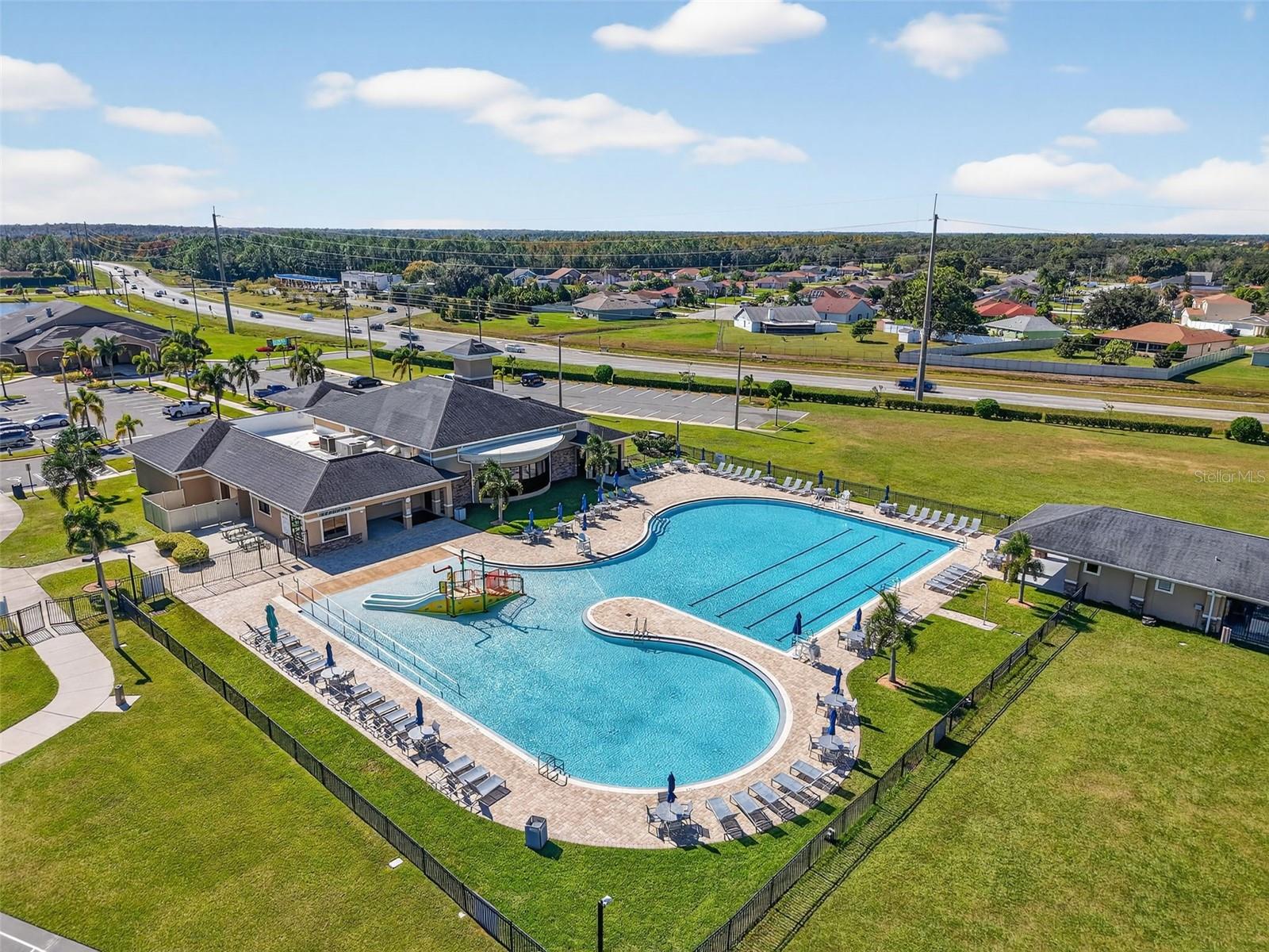 Image 12 of 14 For 1417 Sebring Way