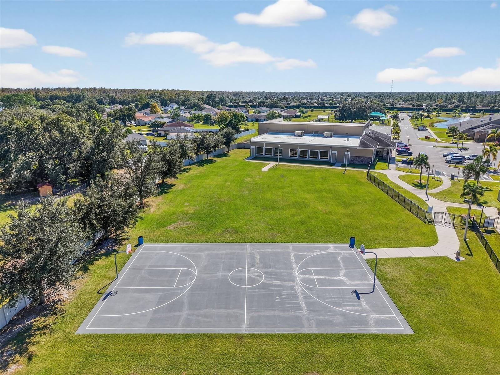 Image 13 of 14 For 1417 Sebring Way